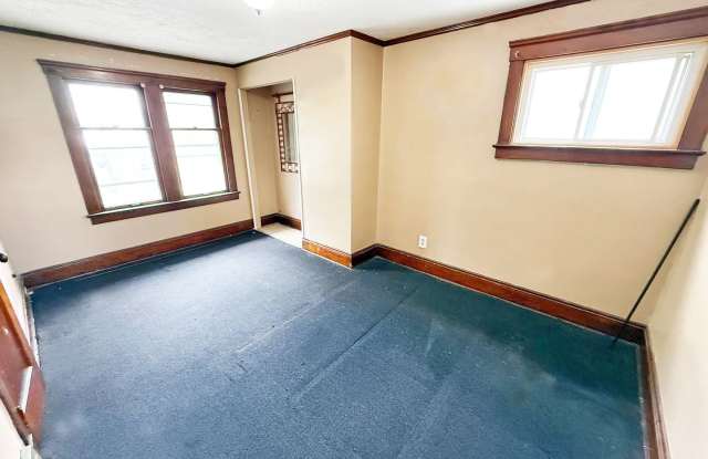 3 BED 1 BATH BEAUTIFUL SINGLE FAMILY HOME IN GARFIELD HEIGHTS! photos photos
