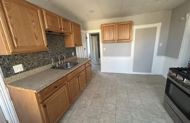 78 Continental Ave - 2 photos photos