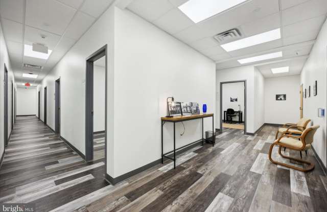 256 E LINCOLN Highway Gallery 4