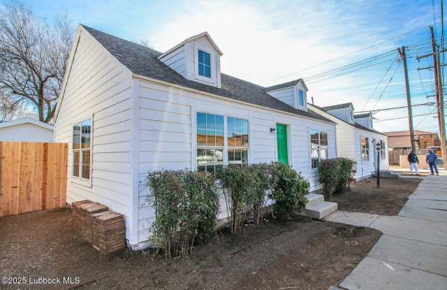 1705 Avenue T - 1705 Avenue T, Lubbock, TX 79401 1705 Avenue T - 1705 Avenue T, Lubbock, TX 79401