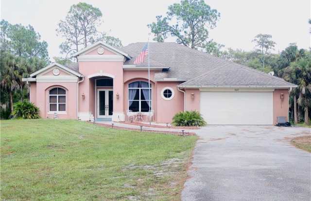 2621 Golden Gate Blvd W photos photos