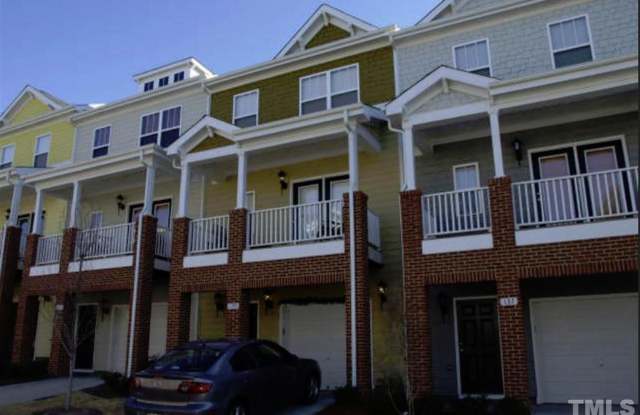 135 Braeside Court - 135 Braeside Court, Cary, NC 27519