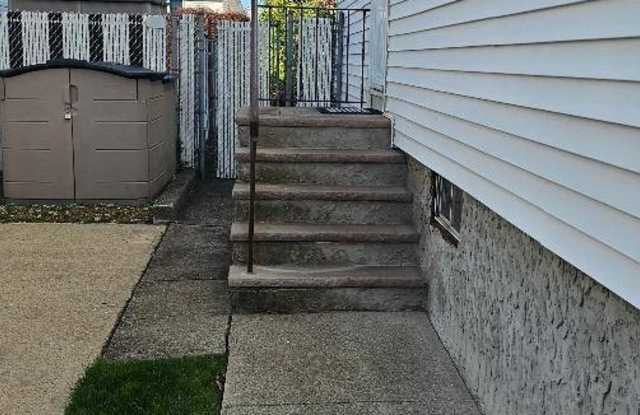 646 Armstrong ave photos photos