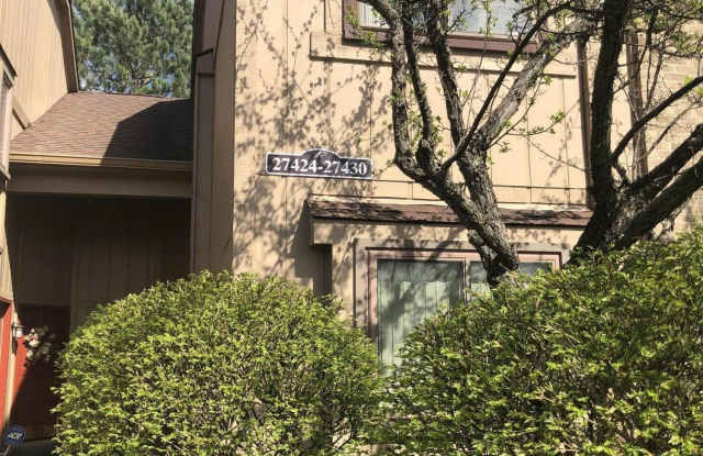 27430 Evergreen Road Gallery 1