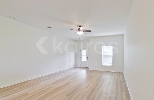 101 Salvat Drive Gallery 2