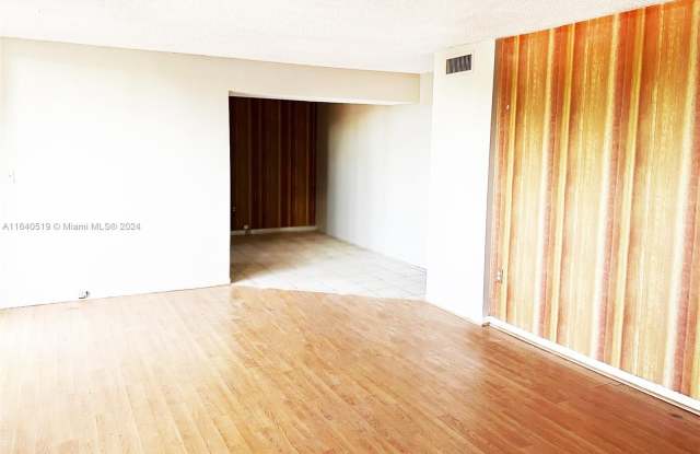 1758 NW 55th Ave photos photos