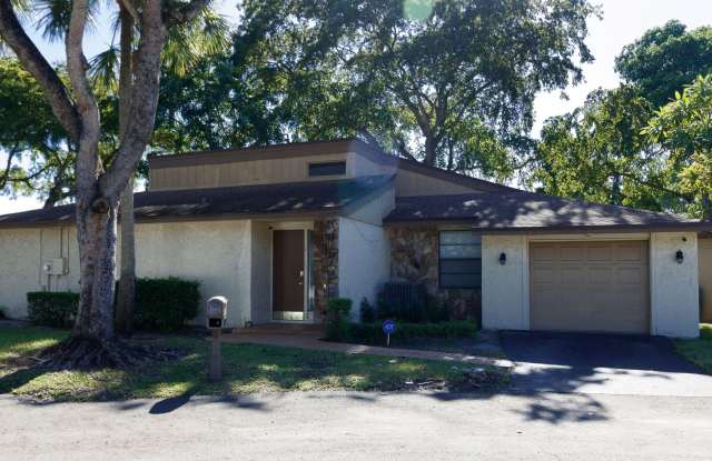 8197 ROYAL PALM Court photos photos