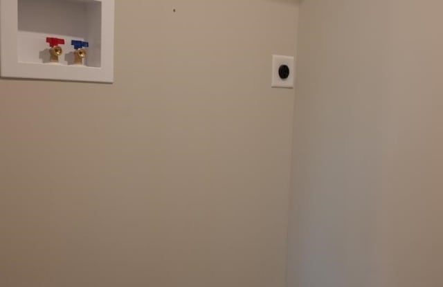 1 Boulder Way Gallery 4