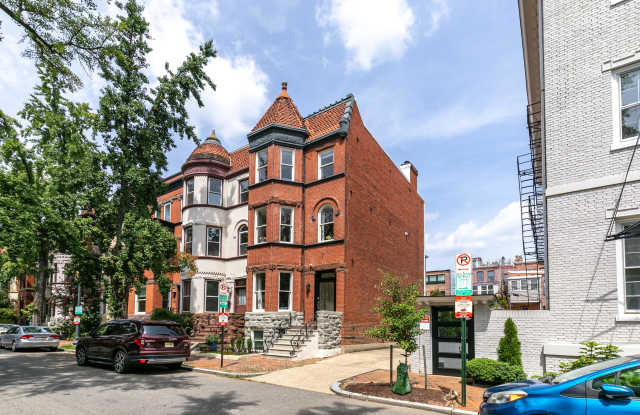 1711 Riggs Place Northwest #3 photos photos