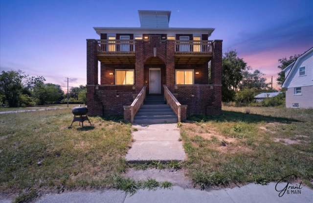 12932 Greiner - Bar Holdings &amp; Blue &amp; White LLC Gallery 1