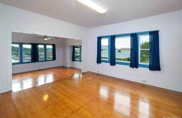 2408 Waolani Avenue - 2408 Waolani Avenue, Honolulu, HI 96817