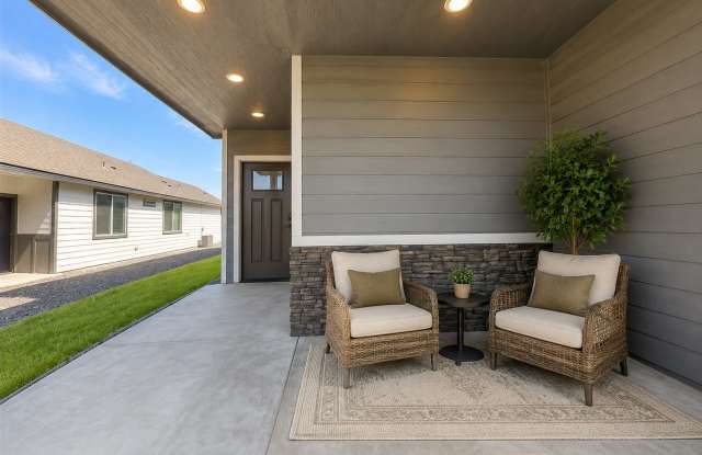 Pet Friendly South Richland Home with Bonus Loft Gallery 3