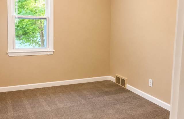 Upgraded Westside Bungalow Section 8 Accepted Gallery 4