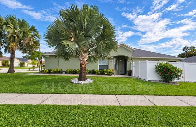 11747 Lynmoor Dr Gallery 1