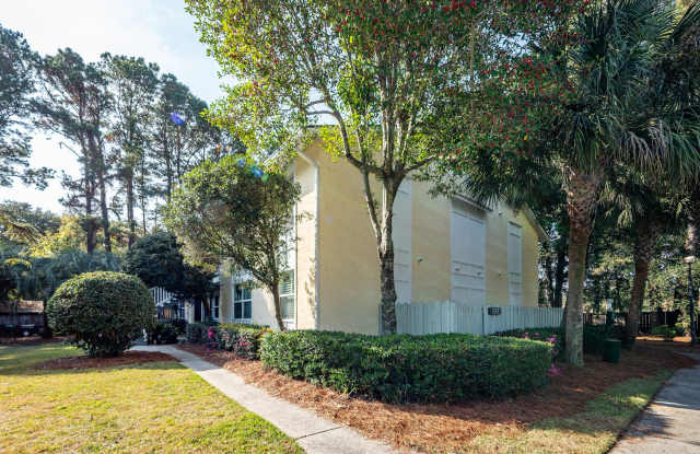 2 Bedroom, 2 Bathroom Condo in Woodscape - Mt Pleasant photos photos