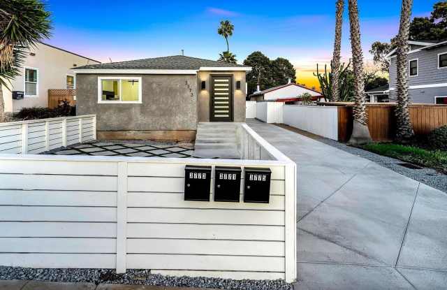 Beautifully Remodeled 3-Bed Home in Prime Location – AVALIABLE EARLY MAY photos photos