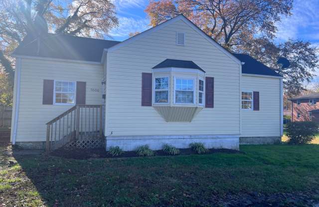 CHESAPEAKE - CUTE RENOVATED 3 BEDROOM COTTAGE Gallery 3