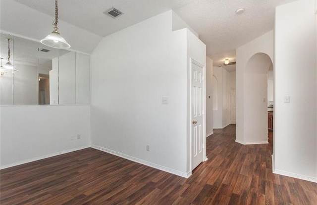 10708 Copperwood Drive Gallery 4