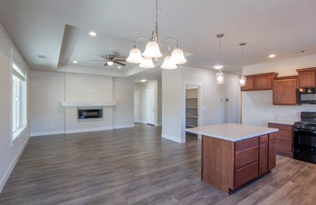 $1000 MOVE IN SPECIAL OFF FIRST MONTHS RENT. Gallery 3