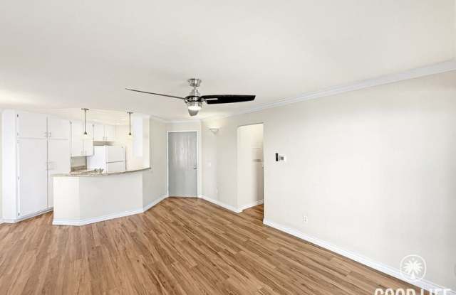 9721 Mesa Springs Way Gallery 3