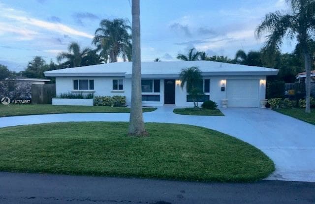 428 NE 34th St - 428 Northeast 34th Street, Boca Raton, FL 33431