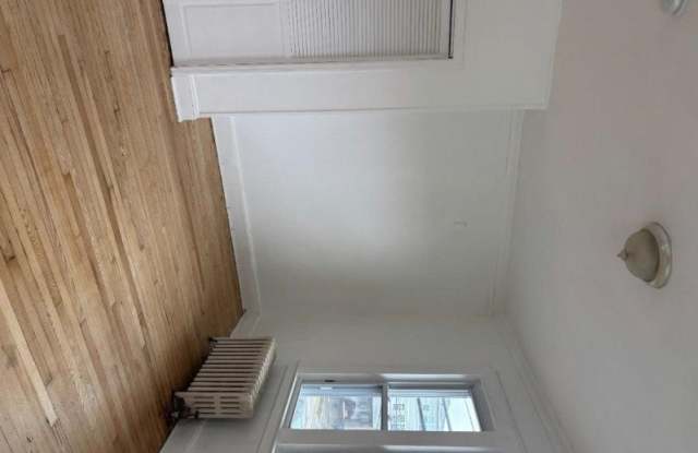114 Broughton Ave photos photos