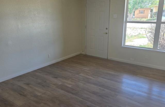 1506 W Yucca Ave photos photos