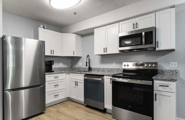 4 Duck Pond Rd Apt 221 Gallery 4
