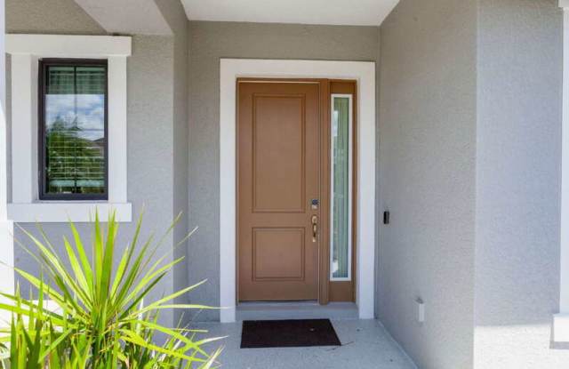 13927 Old Creek Court Gallery 3