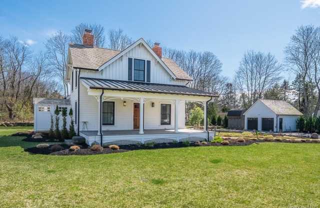 19000 Main Road photos photos