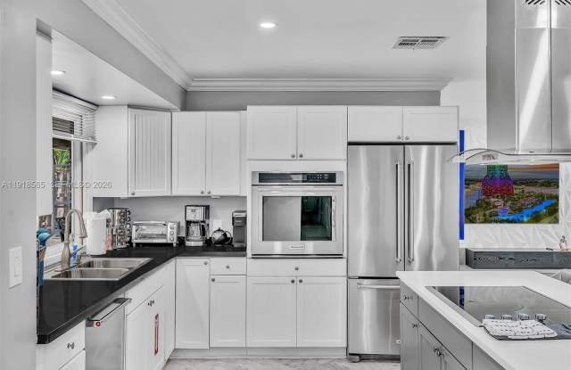 2191 SW 27th Ln photos photos