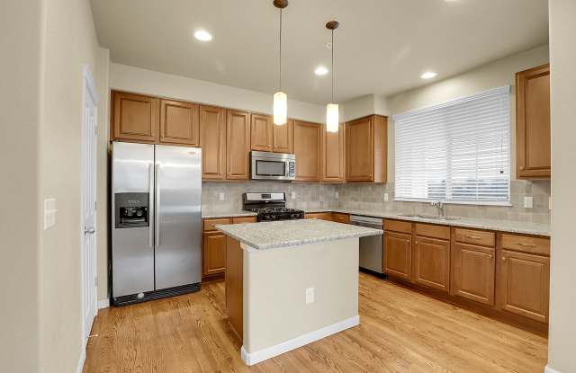 1000 Elmhurst Dr Unit D photos photos