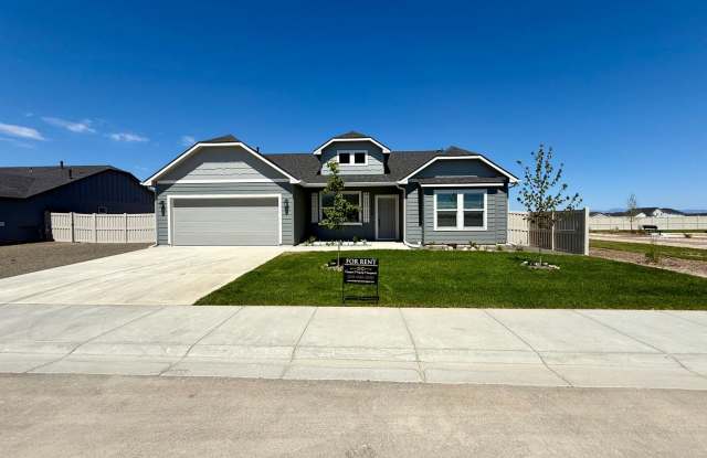 4 bed 2 bath in Caldwell, Landscaping Included ! photos photos