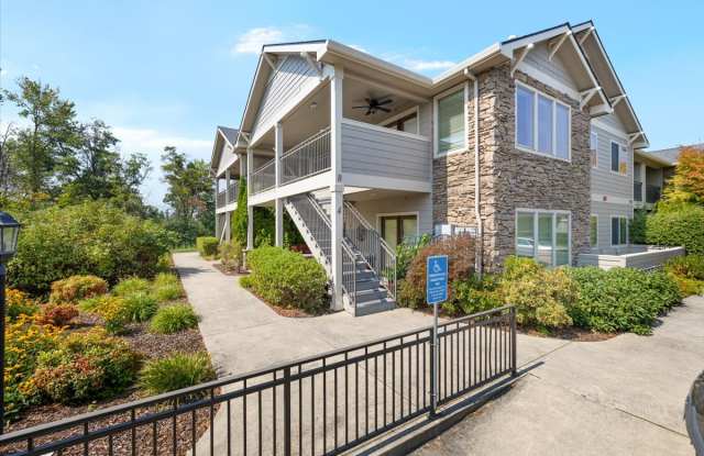 1280 Ashford Way #8 Gallery 2