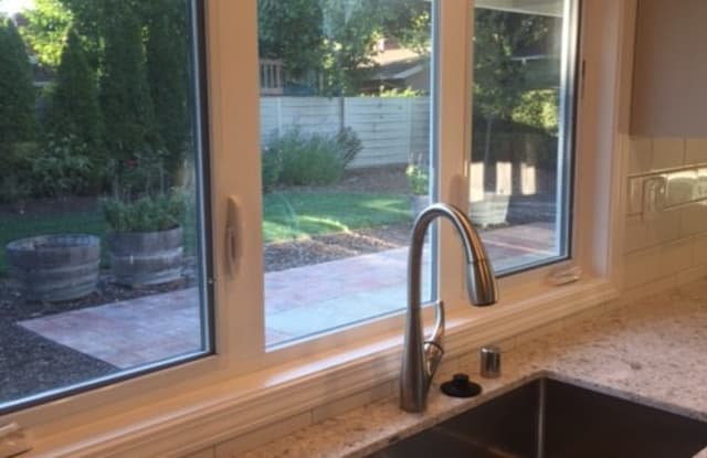 1098 Solana Dr - 1098 Solana Drive, Mountain View, CA 94040