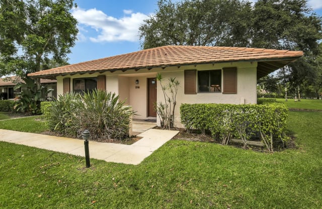 216 Club Drive - 216 Club Drive, Palm Beach Gardens, FL 33418