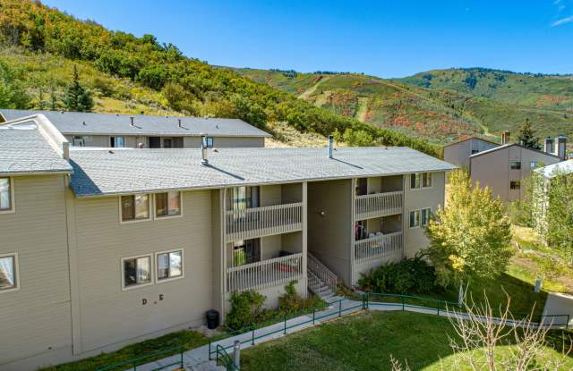 Bright and light Prospector Condo photos photos