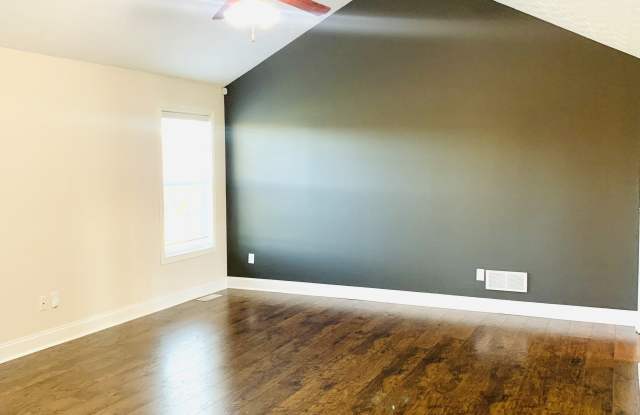 1664 Calgary Way Gallery 2