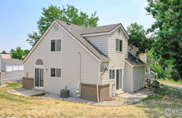 Spacious, Light-Filled Townhome in Fort Collins | 4-Bedroom Available This August Gallery 1