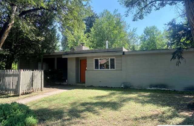 Spacious, Vintage 1950's Ranch-Home photos photos Spacious, Vintage 1950's Ranch-Home photos photos