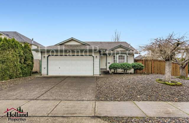 Lovely 3-Bedroom Hillsboro Home with A/C! photos photos