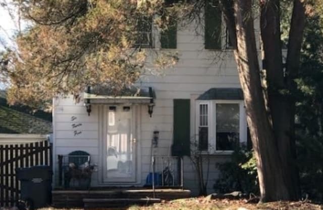 635 MAIN ST - 635 Main Street, Metuchen, NJ 08840