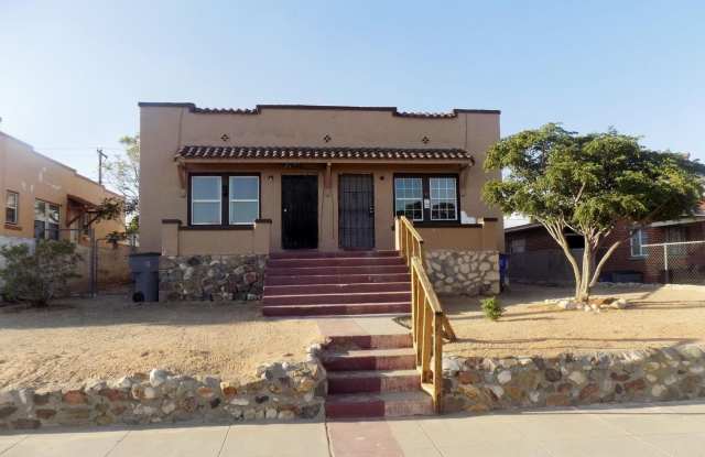 3609 Sacramento Avenue - 3609 Sacramento Avenue, El Paso, TX 79930