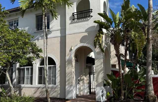 3633 NW 30th St photos photos