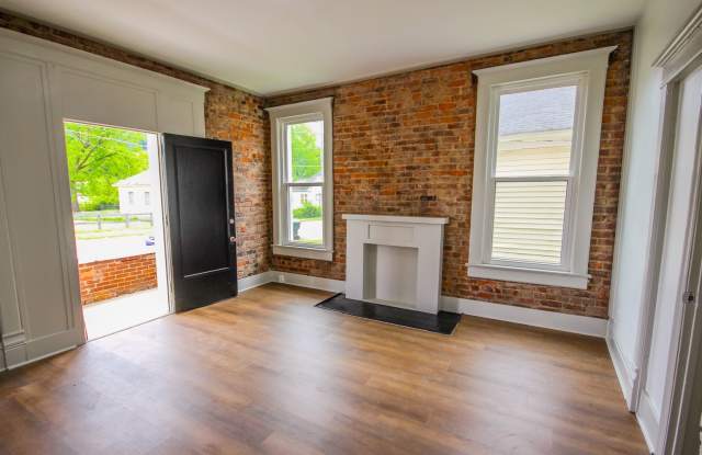 Two Bedroom in Beautiful Highland Park! Gallery 1