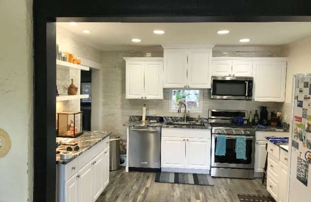 514 Washington Avenue - 514 Washington Avenue, Mukilteo, WA 98275