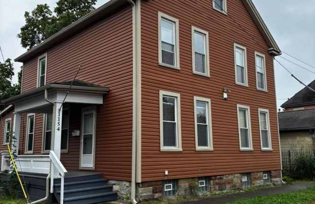 1154-1156 S Washington Avenue Gallery 3