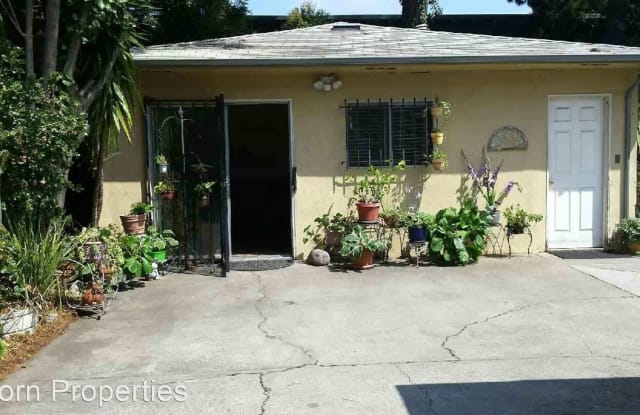 731 Weeks St - 731 Weeks Street, East Palo Alto, CA 94303
