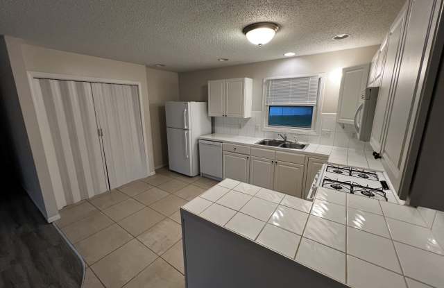 515 Valley View Drive Gallery 3