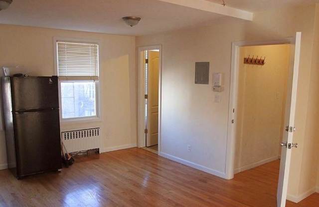 683 6th Avenue Gallery 2